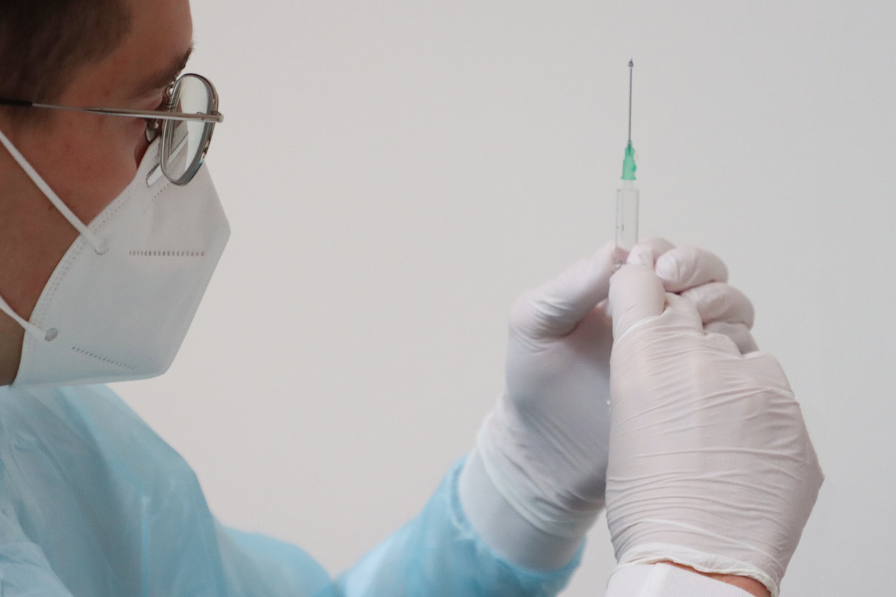 Pokyny MZCR k očkování pracovníků pracujících ve zdravotnictví
